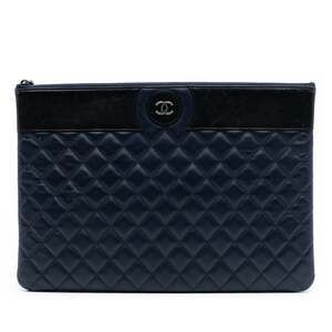 Chanel Mademoiselle Vintage O Case #250666C10B